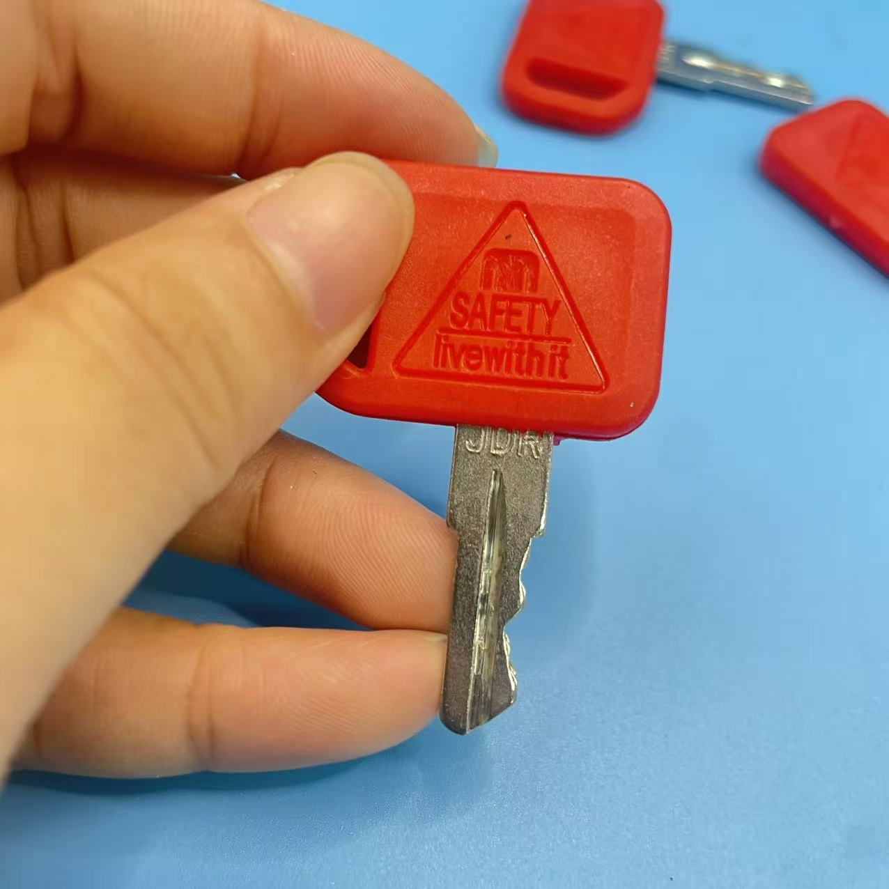 JDR 1/5/10個入り 掘削機キー AT195302 A - Heavy Equipment Keys のレビューと価格