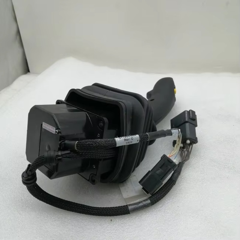 掘削機CONT GP 5251489 246D3 ジョイステ - Skid Steer Loader のレビューと価格